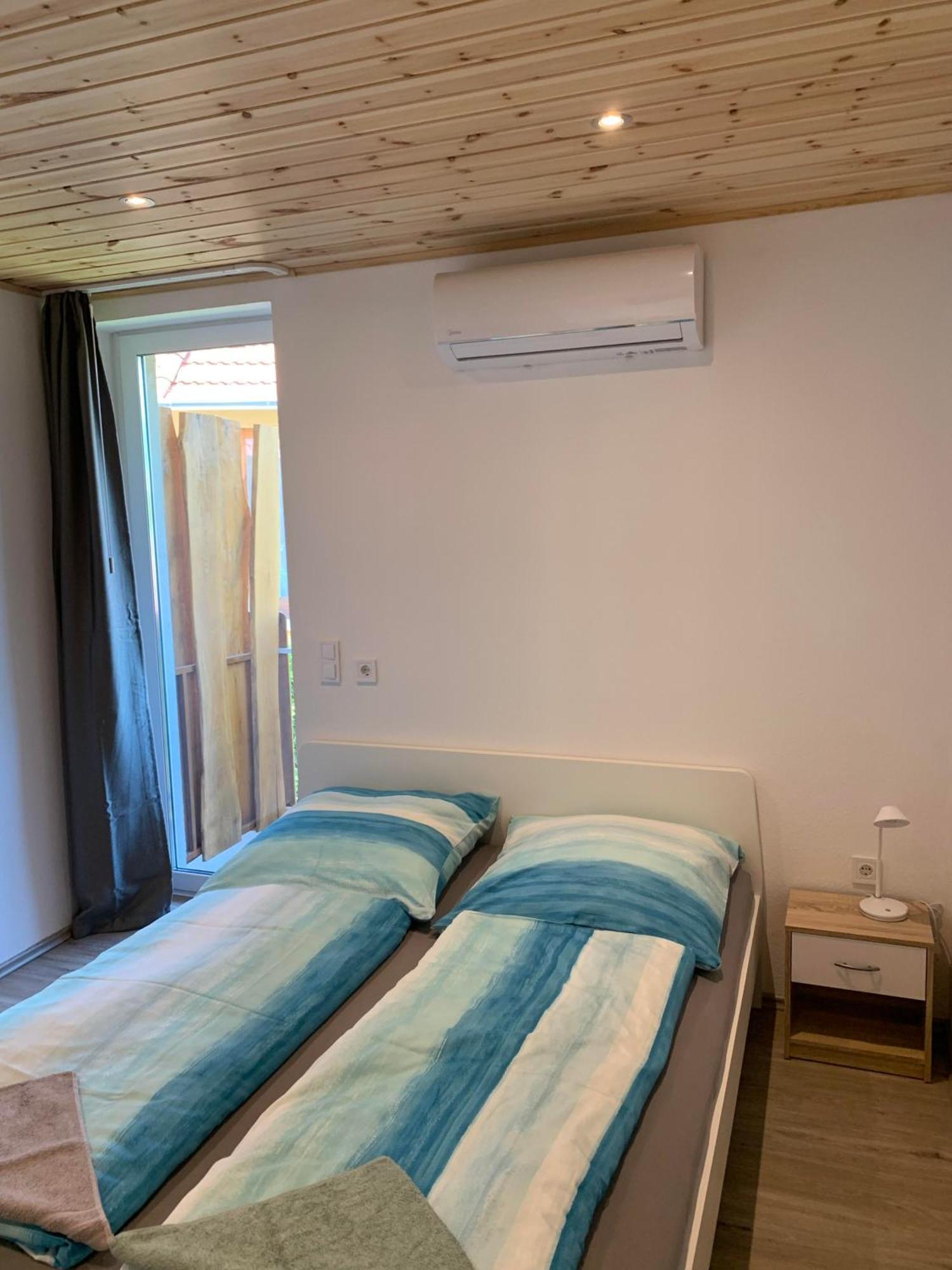 Molnar Apartman Zamardi Exterior photo